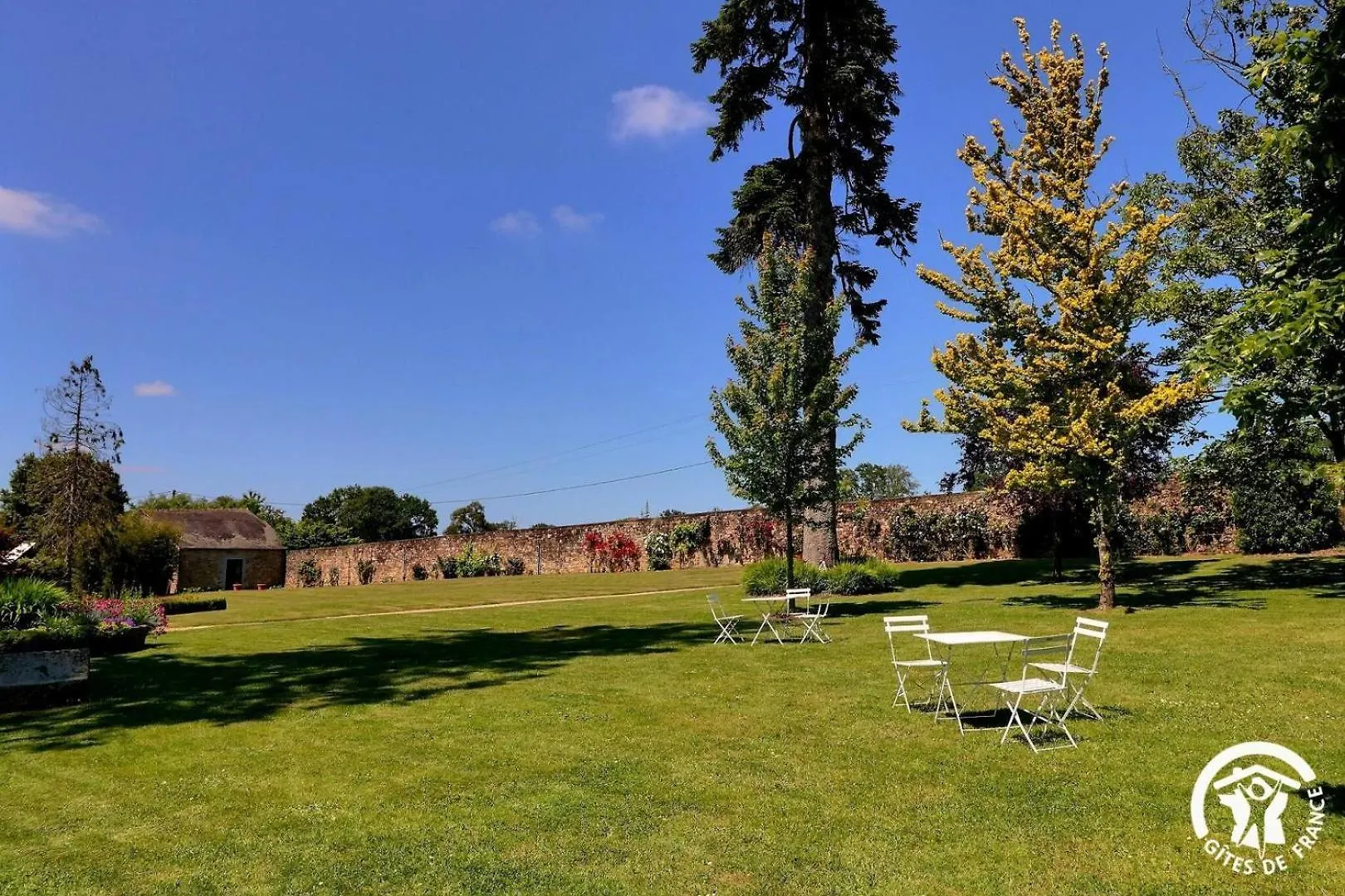 Mezieres-Sur-Couesnon Lodge Des Vignes